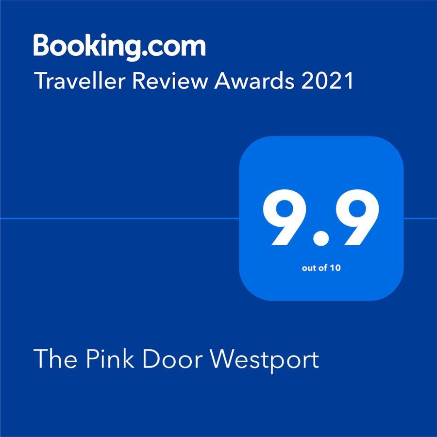The Pink Door Westport Acomodação com café da manhã Exterior foto